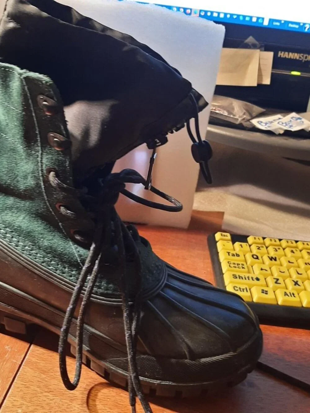 NEW TAG ! Hunter Women Skylar Waterproof Boots Dark Green Suede Size 8